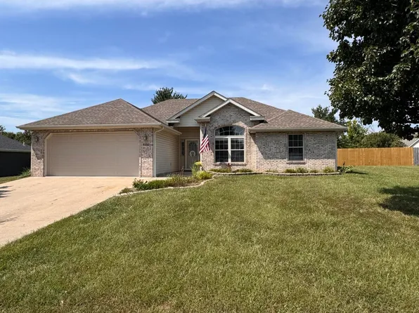6151 E Douglas Pkwy, Hallsville, MO 65255