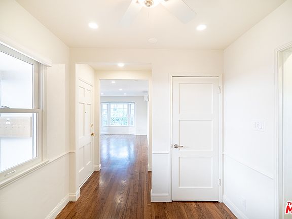 5th image of 901 Parkman Ave