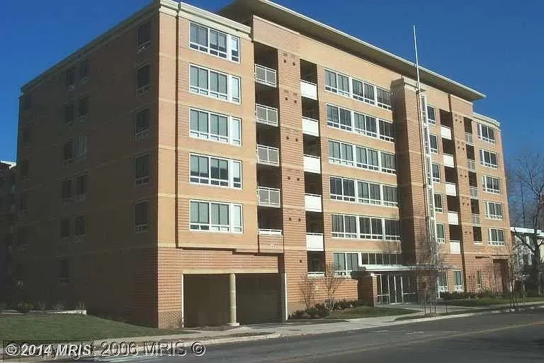 Studio, 590 sqft, $1,695 — Photo 1