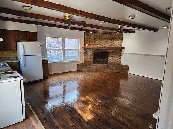 4th image of 1 Woodsview Hts
