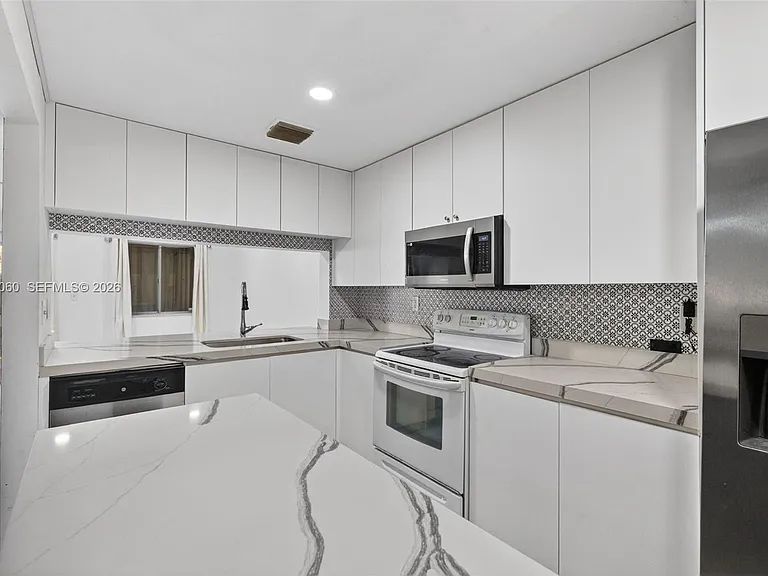 5843 Woodlands Blvd #5843 — Photo 10