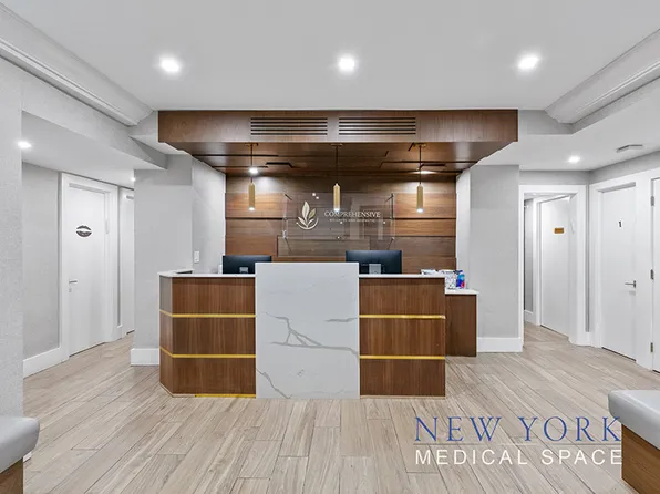 1150 Park Avenue image 1 of 9