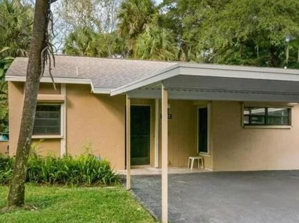 4977 Village Gardens Dr #48