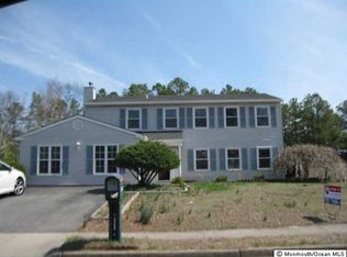 2308 Oak Knoll Dr, Toms River, NJ 08757