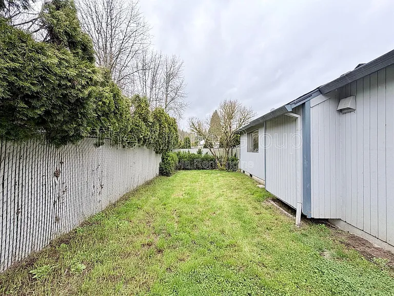 8991 SW Herb Way — Photo 8