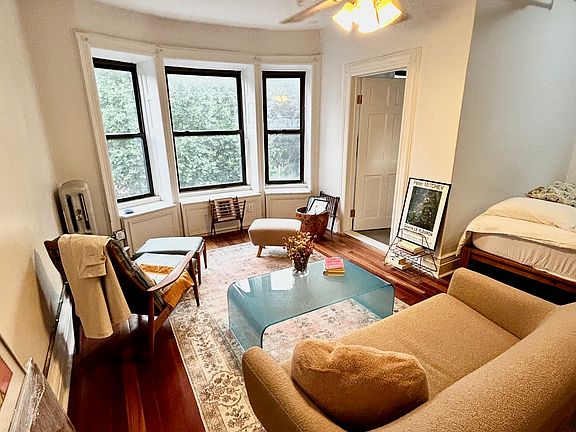 2nd image of 296 Manhattan Ave APT 3F