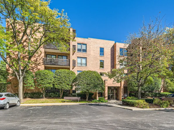 1060 Shermer Rd APT 26, Northbrook, IL 60062