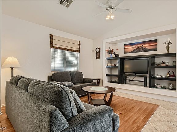5th image of 5289 Dakotah Pointe Ct