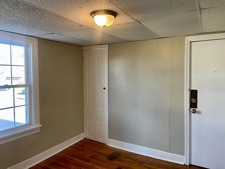 403-405 N Baltimore Ave #1 — Photo 8