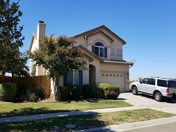 3rd image of 998 Lakeport Way