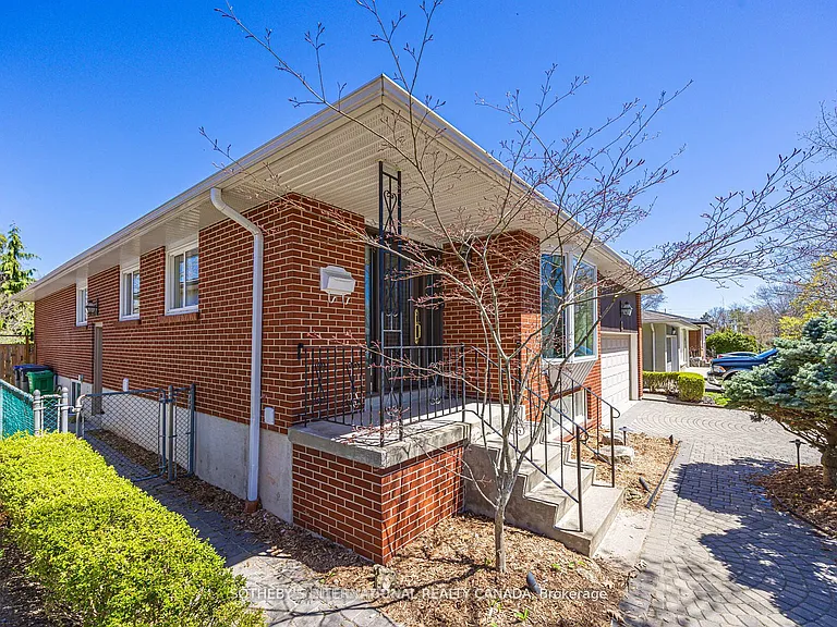 942 Fletcher Valley Cres #BSMNT — Photo 3