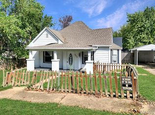 402 Lee St, Park Hills, MO 63601