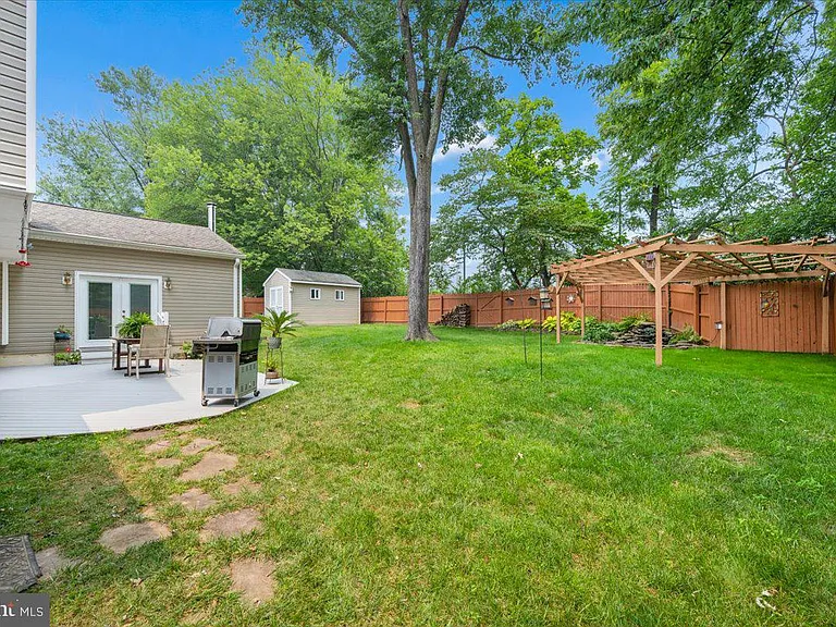 19829 Spurrier Ave — Photo 40