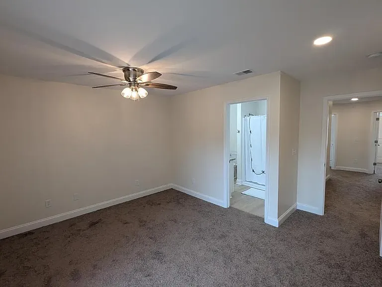Keystone Luxury Apartments — Photo 12