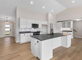154 Lindburgh Dr, Waynesboro, VA 22980