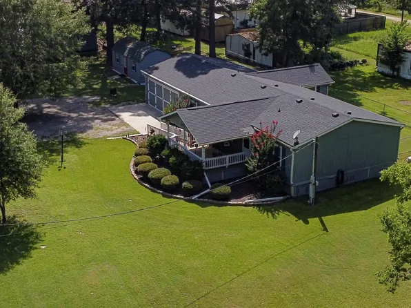 142 Hounds Chase Dr, Trinity, TX 75862