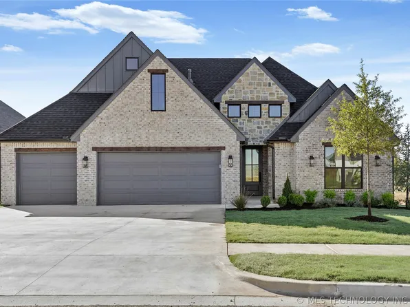 2718 E 134th Cir, Bixby, OK 74008