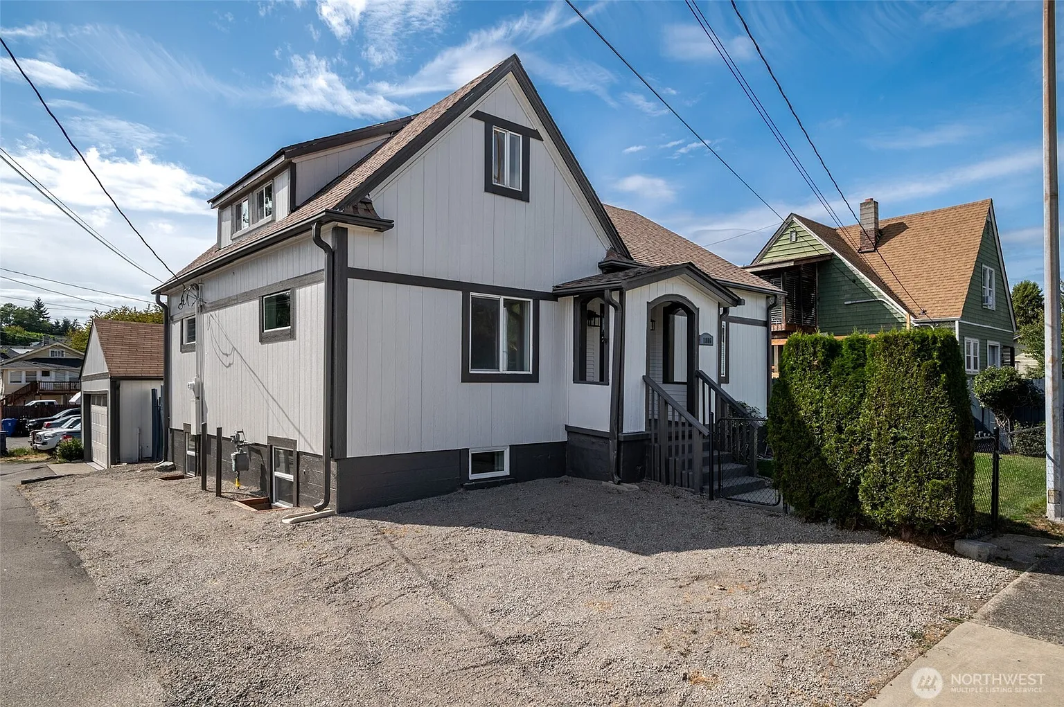1006 S Cedar Street photo 1