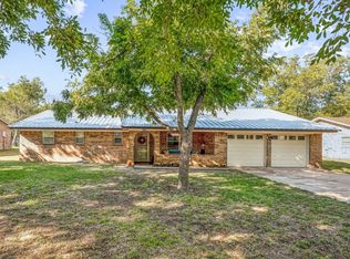 1010 Meadowlark Ln, Stephenville, TX 76401