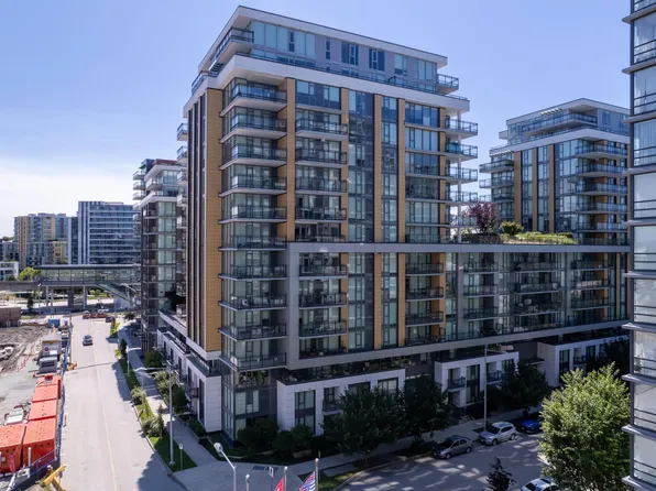 3200 Corvette Way #1002, Richmond, BC V6X 0E3