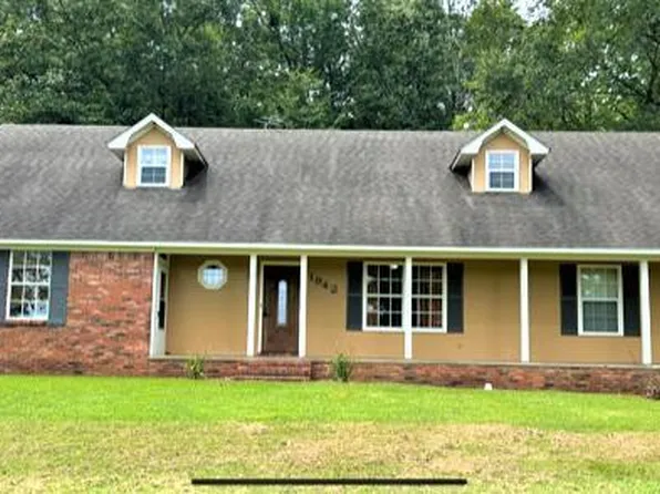 1942 Perry Rd, Grenada, MS 38901