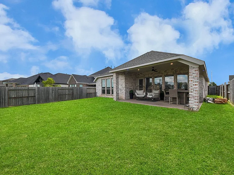 1711 Rustling Creek Dr — Photo 33