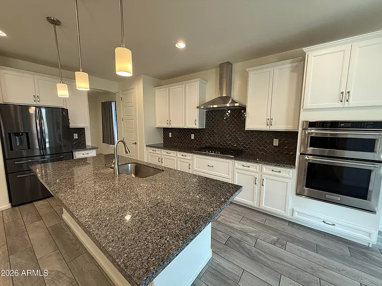 263 E Lantana Dr — Photo 15