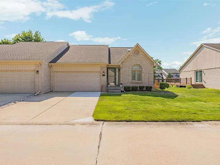 35263 Kings Forest Blvd — Photo 2