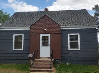 104 7th Ave W, Lemmon, SD 57638