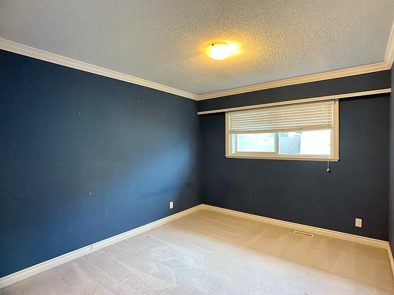8540 Wagner Dr — Photo 25