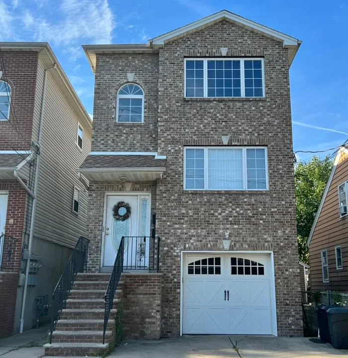 732 Cleveland Ave #1F-G