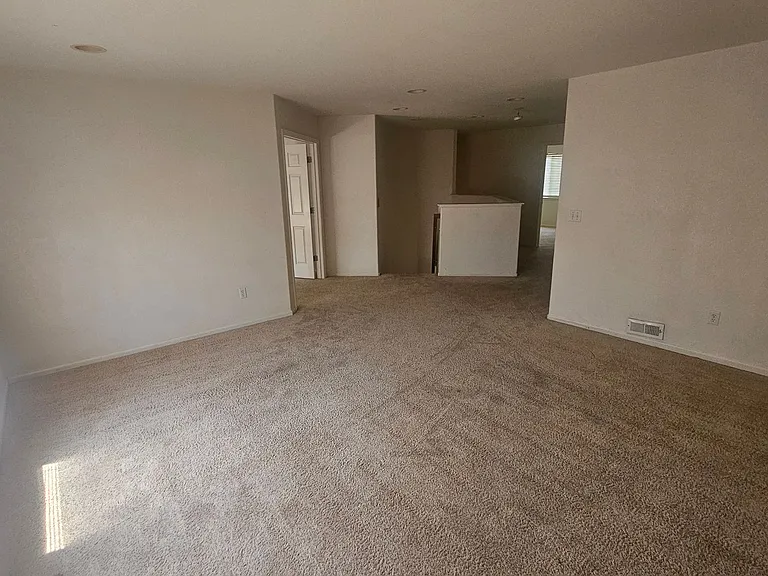 1945 Bowsprit Dr — Photo 15