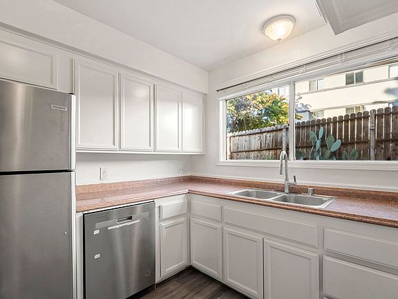 4th image of 811 Cory Dr APT 15