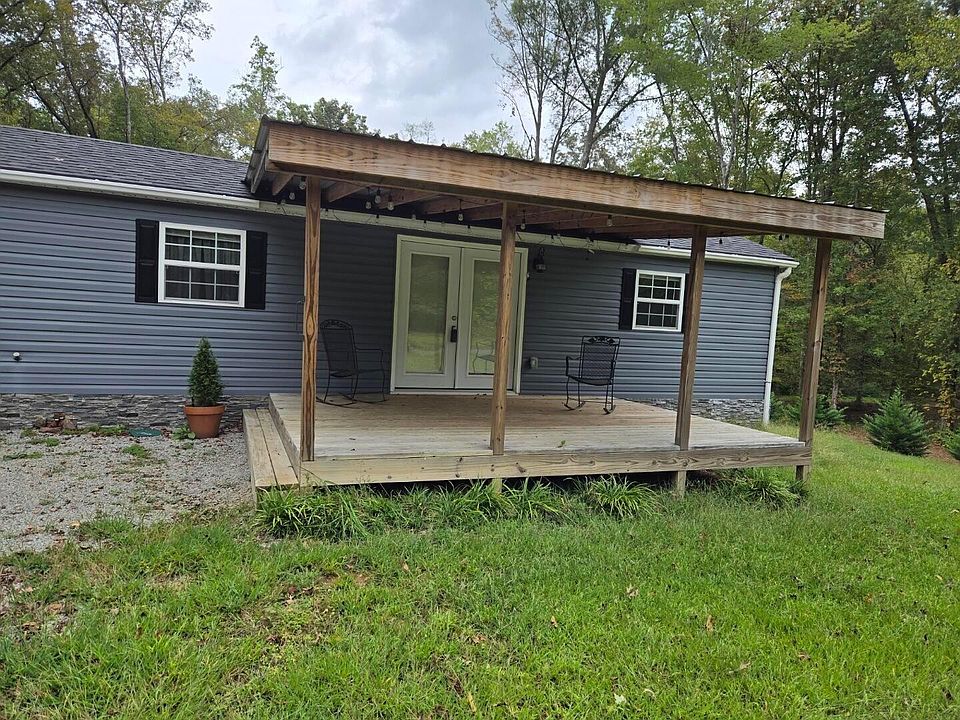 1st image of 382 Carolyn Ln