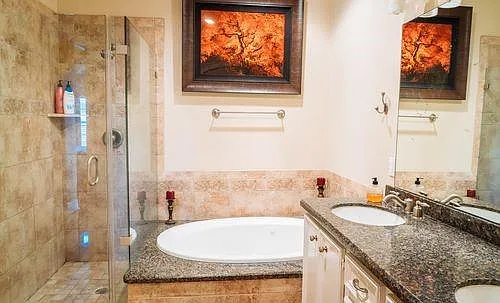 3 bed, 2.5 bath, 2352 sqft, $2,595 — Photo 3