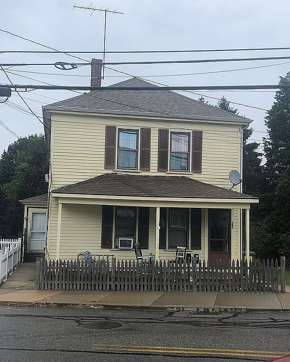 1st image of 205 Standish Ave