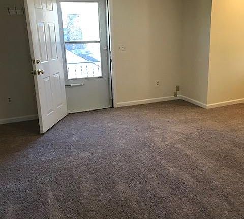 2nd image of 1113 N Academy St #B