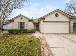 108 Tanglewood Ln, Hutto, TX 78634