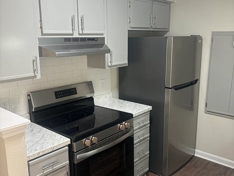ETown Residential — Photo 1