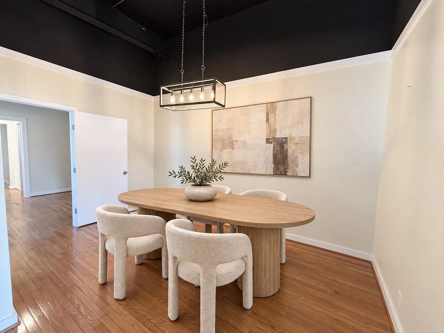 1 bed, 1.0 bath, 926 sqft, $1,450 — Photo 3