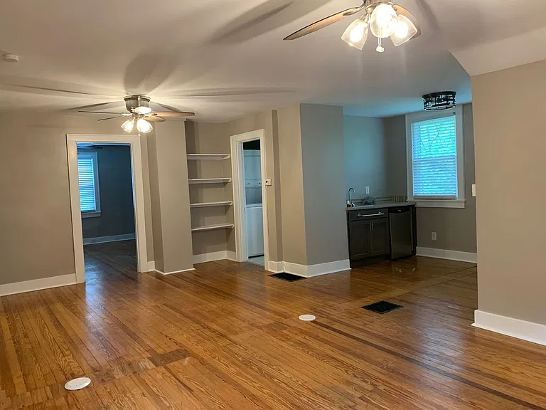1410 Calvin Avenue — Photo 8