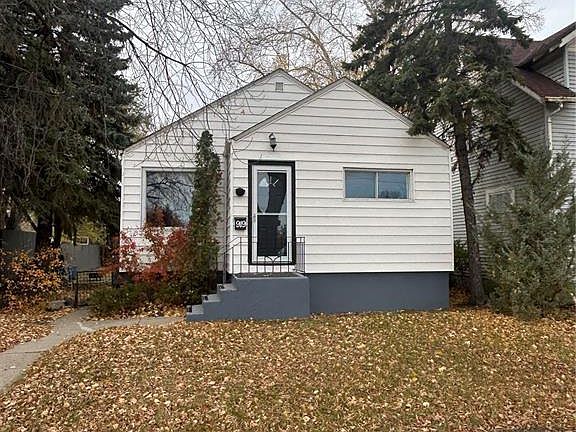 2nd image of 919 C Ave N