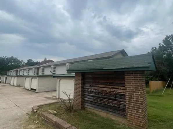 12 Lumpkin Dr #3, Batesville, AR 72501