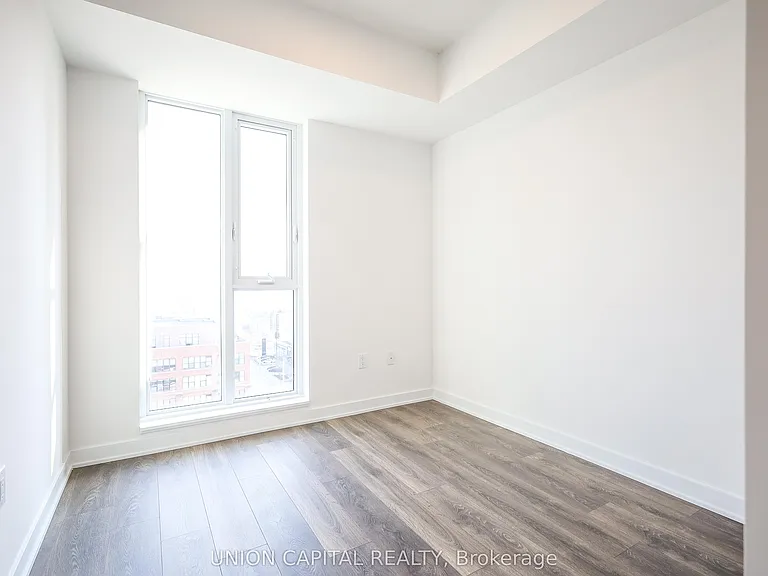 130 River St #902 — Photo 28