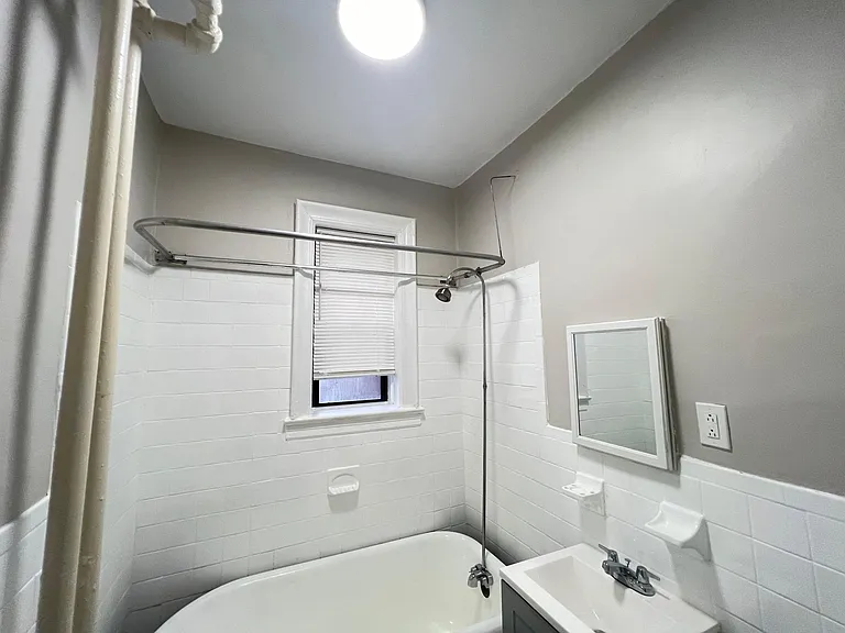 18 Kensington Ave #5H — Photo 5