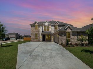 901 Michelle Dr, Midlothian, TX 76065