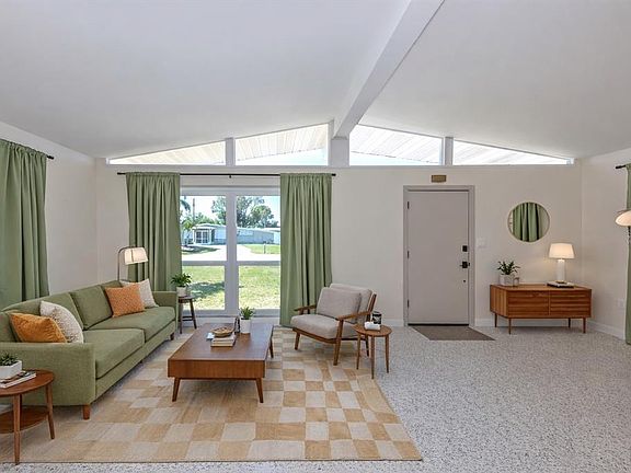 4th image of 317 Hillview Rd