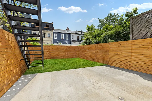 Sold by Compass | media 15