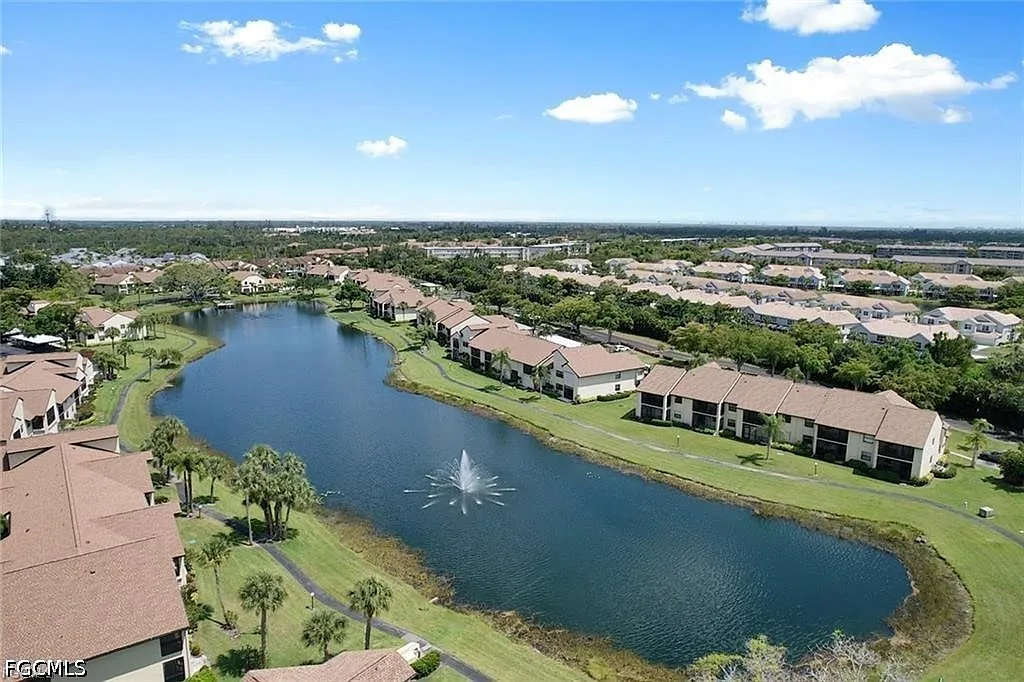 2 bed, 2.0 bath, 1043 sqft, $1,700 — Photo 1