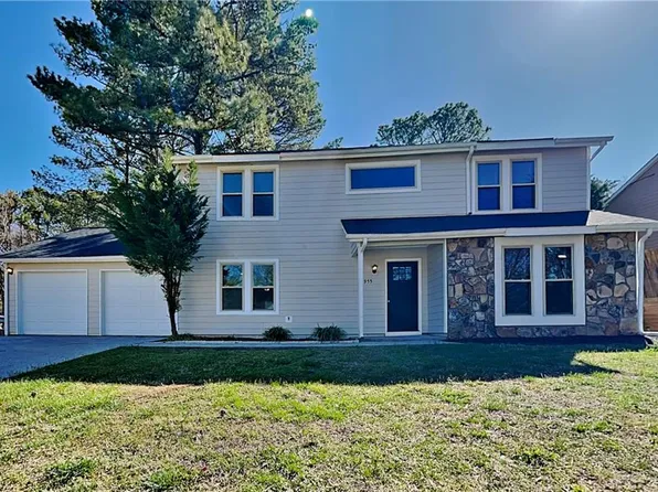 955 Laurel Mill Dr, Roswell, GA 30076